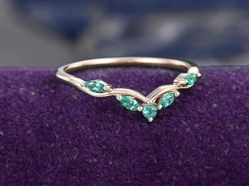 K O J Unique Curved Green Cubic Zirconia Engagaement Band for Women, Vintage Wedding Band in 925 Sterling Silver, Dainty Gift for Her3