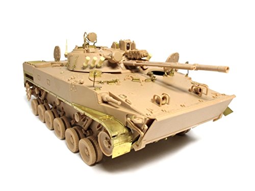 Amazon.co.jp: 現用ロシア BMP-3歩兵戦闘車初期型用 トランペッター