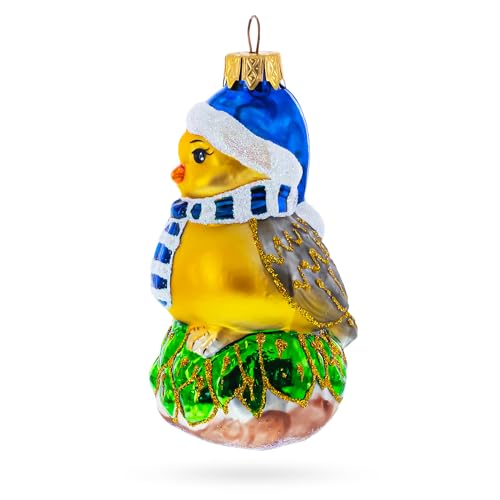 Pájaro de cristal invernal con gorro para llenar de magia tu hogar 3