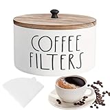 Design compact : le design compact de ce porte-filtre à café pour plan de travail optimise l'espace disponible. Il combine le caractère unique fait à la main avec le vintage et offre une solution fonctionnelle pour ranger et masquer efficacement les filtres, idéal pour les petites cuisines ou les cafés confortables.