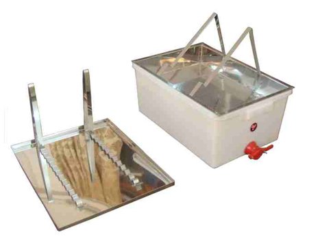 Honey Uncapping Plastic Bin and Stainless Tray - Deluxe Beekeeping for Use with Frame Extractor for Beekeepers