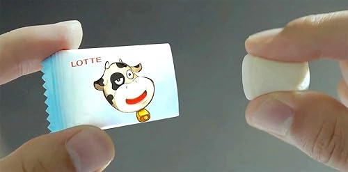 Miniatura 4 de Korean Lotte Soft Malang Cow Fresh Milk  Strawberry Milk Chewy Candy paquete de 2 278 onzas