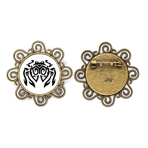 Broche araignée noire : fixez ce bijou insecte sans abîmer les pulls