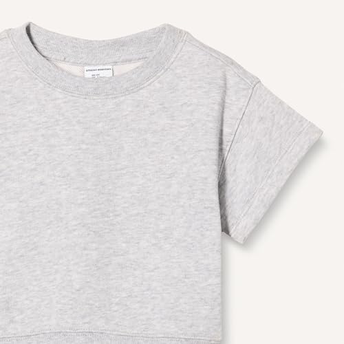 Image of Amazon Essentials Boys and Toddlers' Relaxed Fit Sweatshirt and Shorts Set
