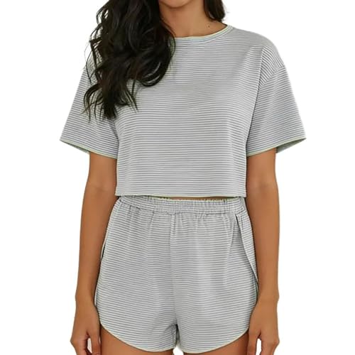 Ensemble short rayé femmes pour en finir avec l'inconfort de l'été
