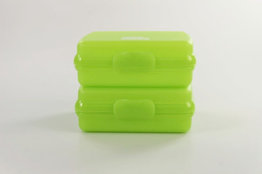 Tupperware to Go Sandwich Box Lime (2) Lunch Box School Lunch Box A126
