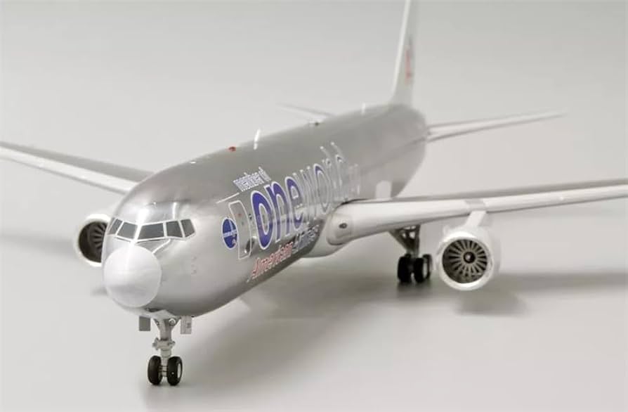 Amazon.com: JC Wings for American Airlines Member of oneworld for