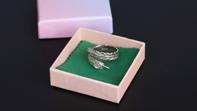 Anello Ragazza In Ametista Naturale - Ghiaia Irregolare, Argentato, Regolabile, Aperto, Gioiello Per Donna, Festa E Matrimonio