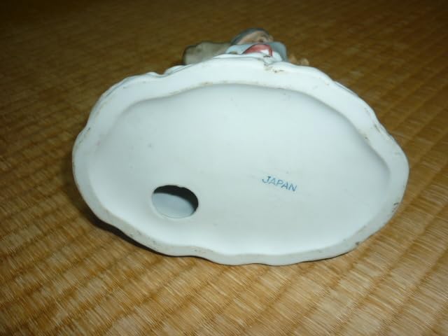 Amazon.co.jp: □ 1950年代 日本製！瀬戸ノベルティ 『切り株に座り薪