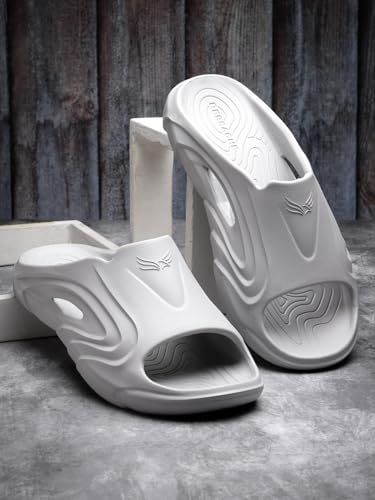 Image of BERSACHE Extra Soft Classic Casual with Back Strap Regular wear with Ultra Soft & Flexibility Technology Clog for Men's & Boy's