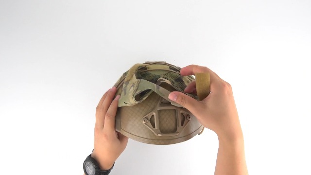 Amazon.co.jp: FASTヘルメットのファイティングクロスヘルメットカバー