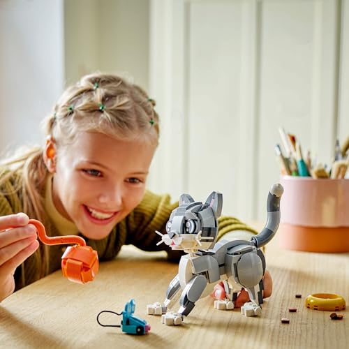 LEGO Creator 3in1 Graue Katze - Tierfigur umbaubar in Taube oder EIN Hund - Kreatives Geburtstagsgeschenk für Mädchen & Jungen ab 8 Jahren - 31163