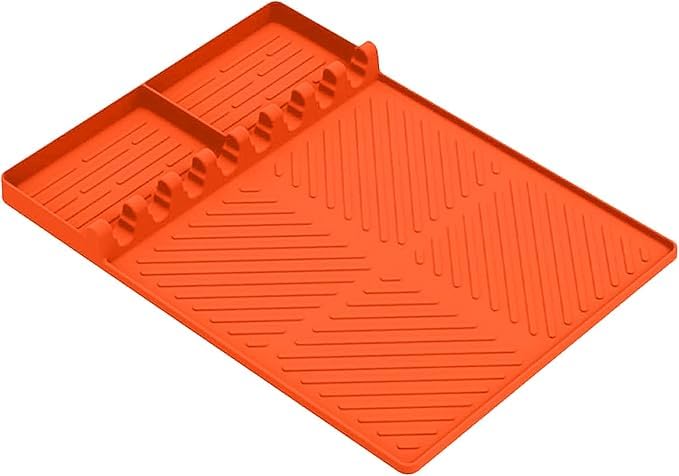 FLOWERUN Silikon Ablagematte für Grillzubehör, Rutschfeste BBQ Unterlage für Gewürze, Flaschen und Grillwerkzeuge, Hitzebeständig und Leicht zu Reinigen (Orange)