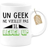 quotedazur Café Croissant   Mug Personnalisable Texte Photo Humour Anniversaire Un Geek Ne Vieillit Pas Il Level Up   Cadeau Noël Original Adolescent Tasse Nerd Gamer Homme   Blanc/Céramique