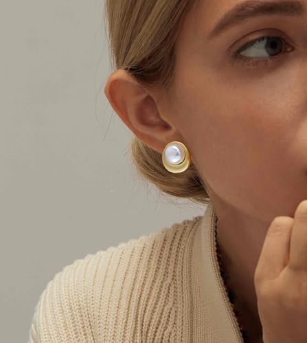 18K Gold Plated Stud Pearl Earrings for Women, Fashion White Pearl Stud Earrings Jewelry Accessory Gifts for Her2
