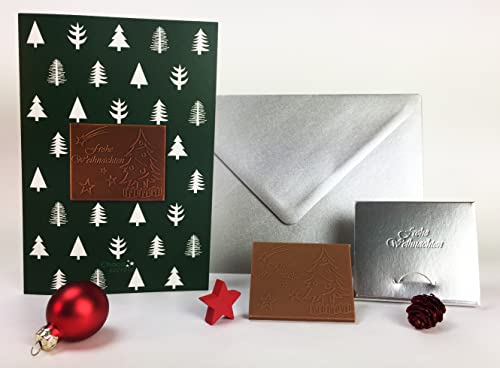 Weihnachtskarten mit geprägter Schokolade in silberner Schachtel, 5er-Set, Grußkarten-Motiv Grün mit Bäumen, Prägung Schokolade: „Frohe Weihnachten“, Umschlag in Silber Cover