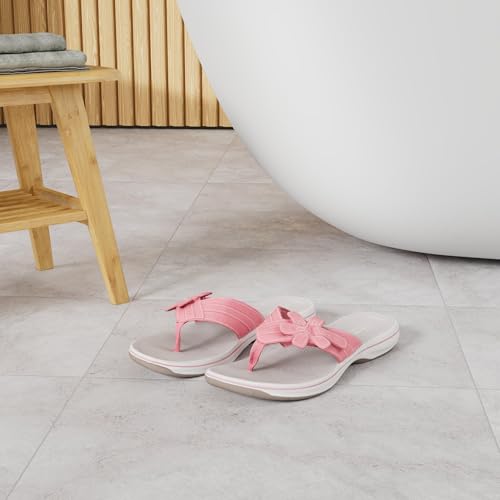 Image of Clarks Women's Brinkley Flora Cloudsteppers Flip-Flops
