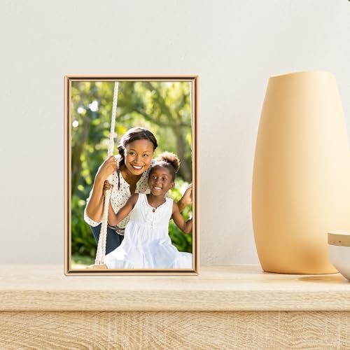 Cadre photo métal doré 10x15 Lawrence Frames petit format pour salon