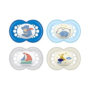 MAM Day & Night Fopspeen in set van 4, 2x MAM Original & 2x MAM Night, tandvriendelijke babyspeen van MAM SkinSoft-siliconen met doosje, speentje vanaf 6-16 maanden, beer/zeilboot/maan, blauw