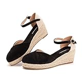 Hermosas alpargatas con una suela duradera son los zapatos perfectos para el verano.