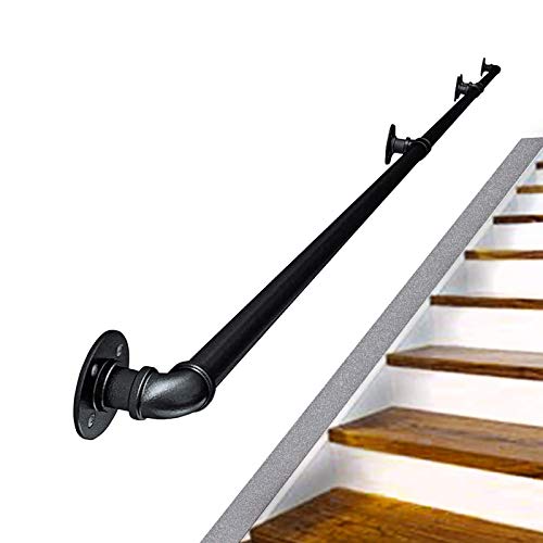 Rampe d'escalier design industriel pour intérieur moderne