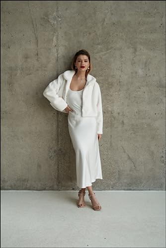 Luxury Faux Fur Bridal Jacket, Vegan Jacket For Wedding Dress, White Winter coat, Spring Wedding Dress Cover-Up, Elegant Faux Fur Wrap, Bridesmaid Shawl, Fluffy and Cozy Wedding Jacket (M)3