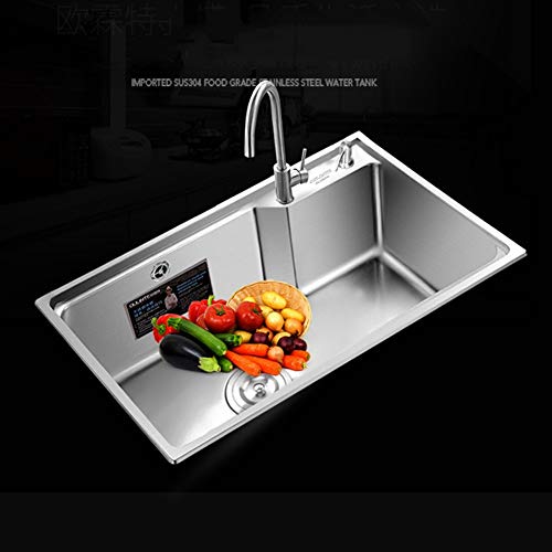 Robinet d'évier de cuisine et bol carré pour optimiser la vaisselle