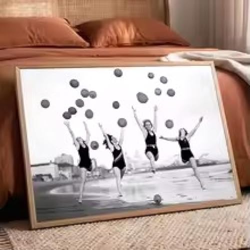 Toile femme du Moyen Âge buvant pour habiller un mur vide avec cadre