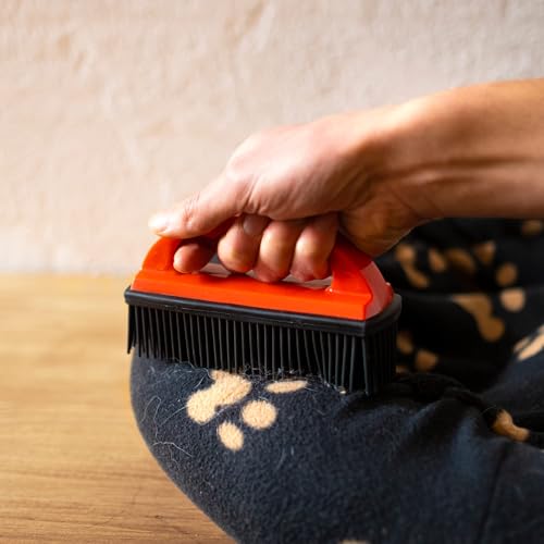 vitazoo Kleiderbürste zur Entfernung von Tierhaaren - Teppichbürste Auto Bürste Polsterbürste zur Tierhaarentfernung - weiche Textil Bürste für Katzen und Hundehaare - Rot