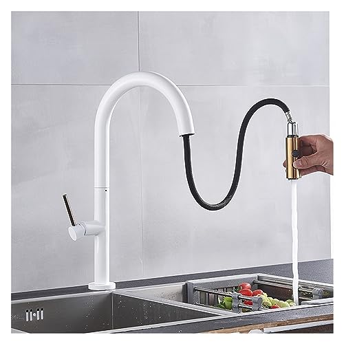 Robinet de cuisine avec douchette tire sort pour simplifier le nettoyage de l'évier