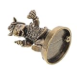 Charme artisanal : ornée d'une figurine de cheval en métal finement travaillée et d'un éclat laiton jaune, cette statuette apporte une touche décorative et artistique à votre maison ou votre bureau. petite figurine de cheval en métal, ornement équestre