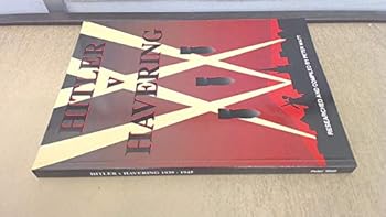 Paperback Hitler v Havering, 1939-1945 Book