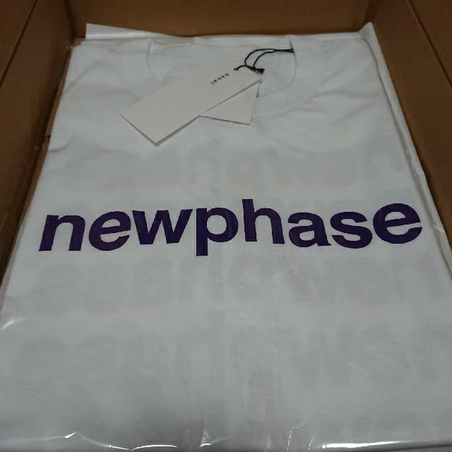再値下げ　sacai NEWPHASE Tシャツ ホワイト 数回着用のみ　美品 sacai newphase Tシャツ サイズ2 - メルカリ