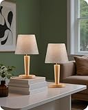 Format compact, adapté à de multiples espaces : Avec sa base de 12 cm de diamètre, cette lampe s’adapte à tous les espaces, même les plus petits : table de chevet, bureau ou coin lecture. Câble transparent et interrupteur discret pour un rendu soigné