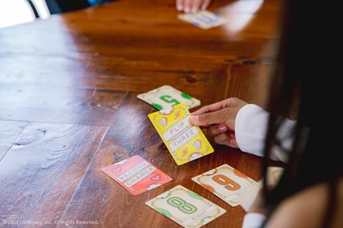 USAopoly The OP Flip 7 Kartenspiel auf Englisch für die ganze Familie | Wettbewerbs-Partyspiel für 3 oder mehr Spieler | Push-Your-Luck und Strategiespiel, Finalist Spielzeug des Jahres