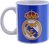 Con el escudo del club sobre un diseño en degradé.