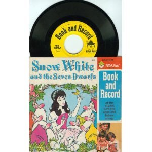 Paperback Snow White and the Seven Dwarfs Book and Record Book