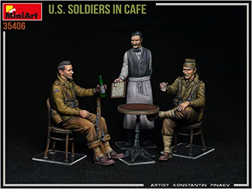 Miniart 1:35 - US Soldiers in Cafe, Unpainted - Image 2