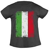 Maglia con stampa effetto vernice per fans e tifosi del nostro meraviglioso Paese, l' Italia e della nazionale di cacio italiana. La mitica squadra Azzurra. Ma non solo! Idea regalo per tifoso o tifosa di tutti gli sport, del nostro Paese e della nostra Repubblica.