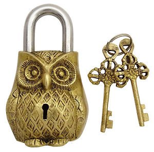 Brass Blessing Bendición de búho Tipo candado de latón, Dorado, Medium Cover