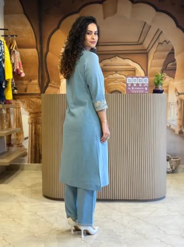 Image of Womens Cotton Slub 3 /4 Sleeves V Neck Co-Ord Set Featuring Floral Print Design On The Hem of The Sleeves and On The Pockets 2 Piece Ethnic Wear
