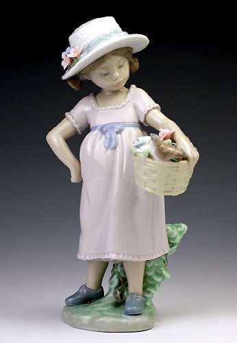 LLADRO リヤドロ No.6826『可愛いお友達』 Amazon.co.jp: リヤドロ(Lladro) 花と少女 可愛いお友達 #6826
