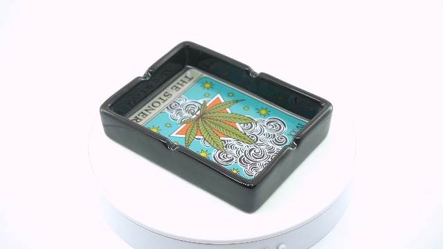 Amazon.com: The Stoner Tarot Card Ceramic Ashtray – 4 x 5.5 Inches