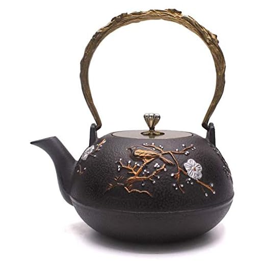 TOWA Workshop Japanese Tetsubin Tea Kettle Cast Iron Teapot for Stovetop Safe Coated with Enameled Interior (1.3L)