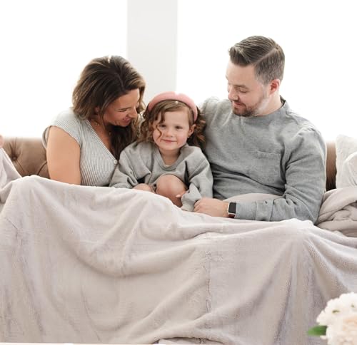 Image of Saranoni Oversized Luxury Blanket | Breathable Super Soft, Lush, Plush Comfy Blankets for Adults | Feather - X-Large 60 inch x 80 inch