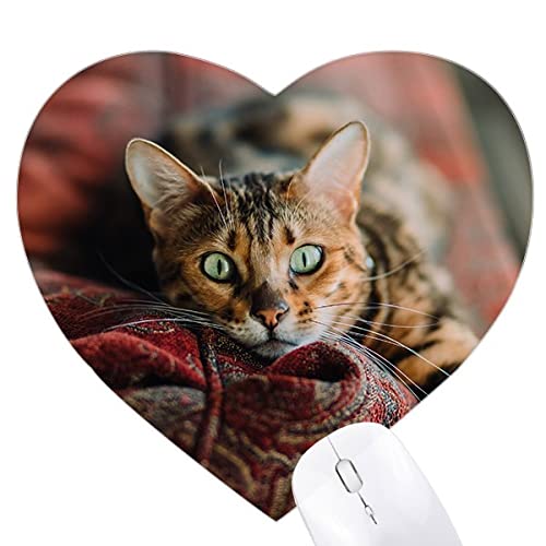 Tapis de souris en forme de coeur chat aux yeux verts contre la fatigue