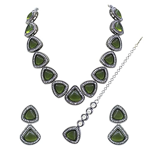 Juego de joyas Kundan de diseño triangular y maangtikka menta para bodas y galas