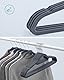 SONGMICS 100 Stück Kleiderbügel Samt, Bügel-Set mit Rutschfester Oberfläche, Platzsparender Anzugbügel, mit 360° Drehbarem Metallhaken, hellgrau, CRF100VX, 45 x 23,5 x 0,6 cm (B x H x T)