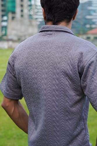 Image of Men's Kint-Textured Half Sleeve Spread Collar Shirt