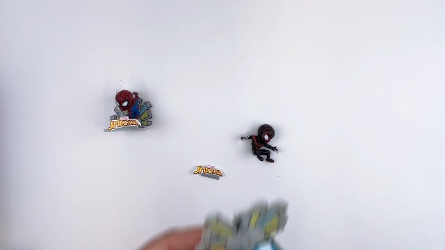 Amazon.com: YuMe Spider Man Attack Action Figure - 3.5